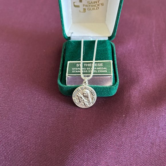 St. Therese of the Child Jesus Pendant Necklace - Picture 1 of 7